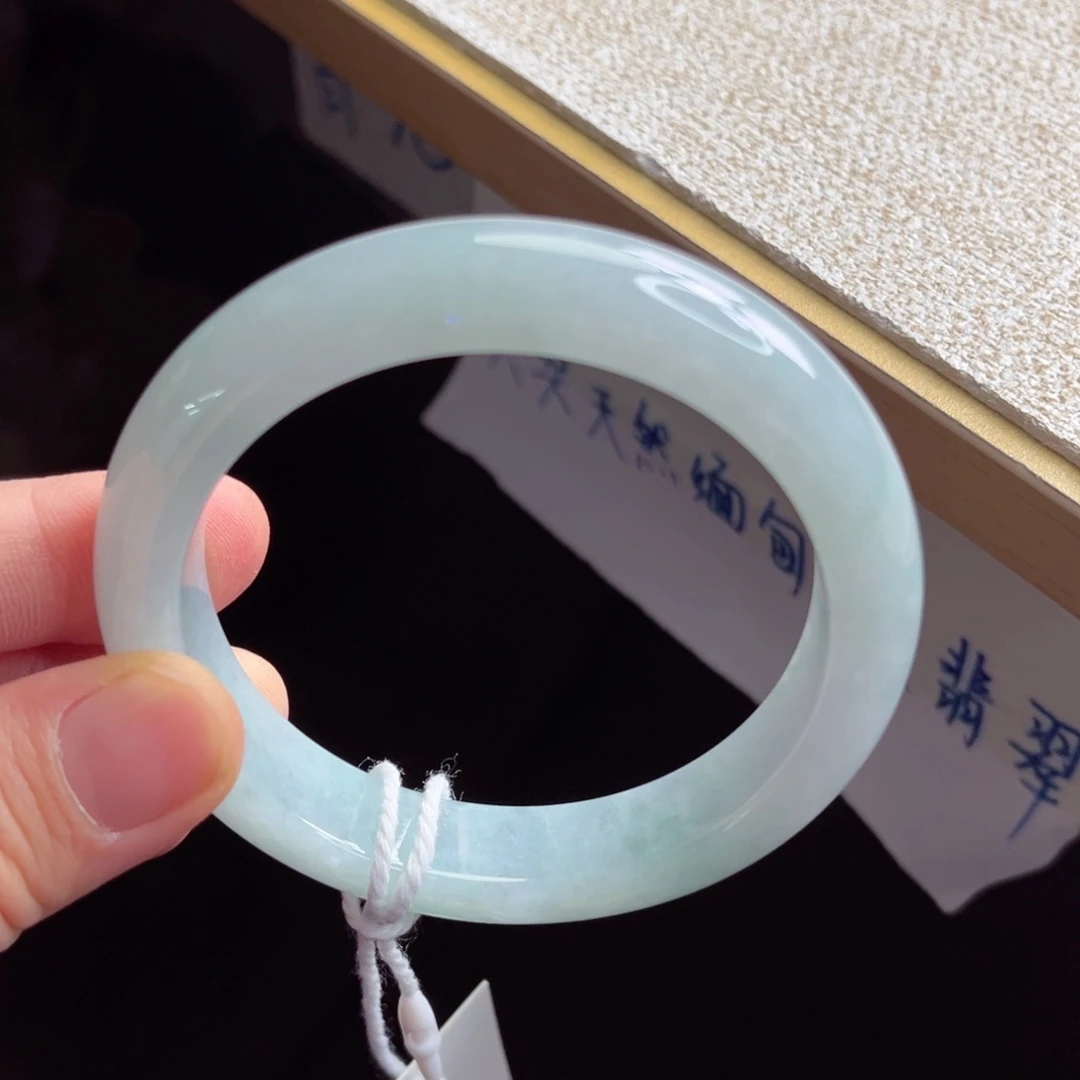 翡翠未镶嵌手镯手镯