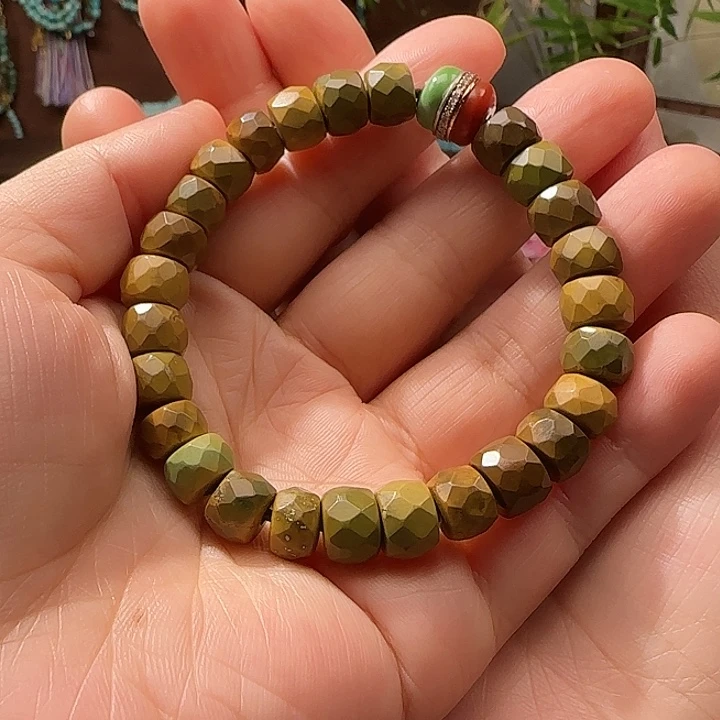 绿松石未镶嵌手串