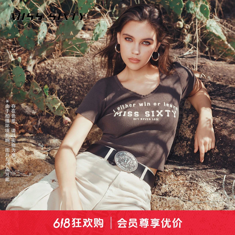 Miss Sixty春季新款毛织衫女短袖V领镂空绑带英文印花复古风