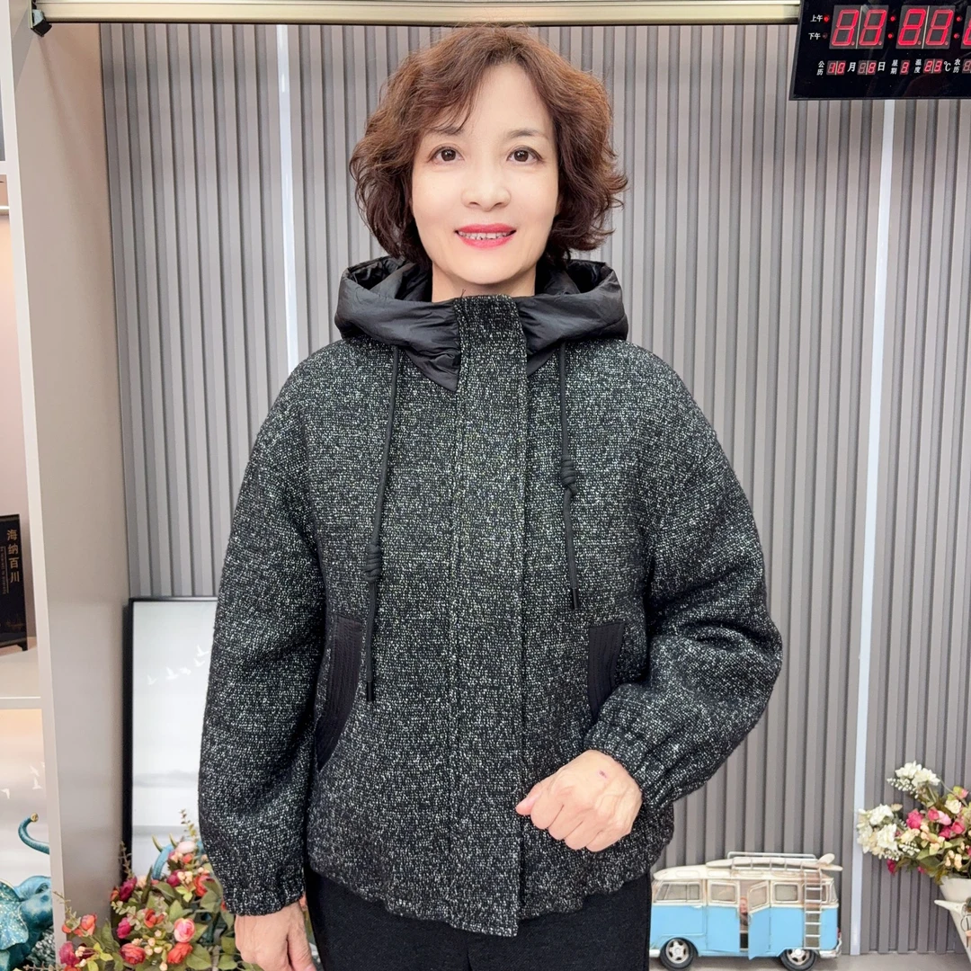 B33-妈妈装中老年女装优雅女人秋季加棉连帽百搭时尚减龄外套