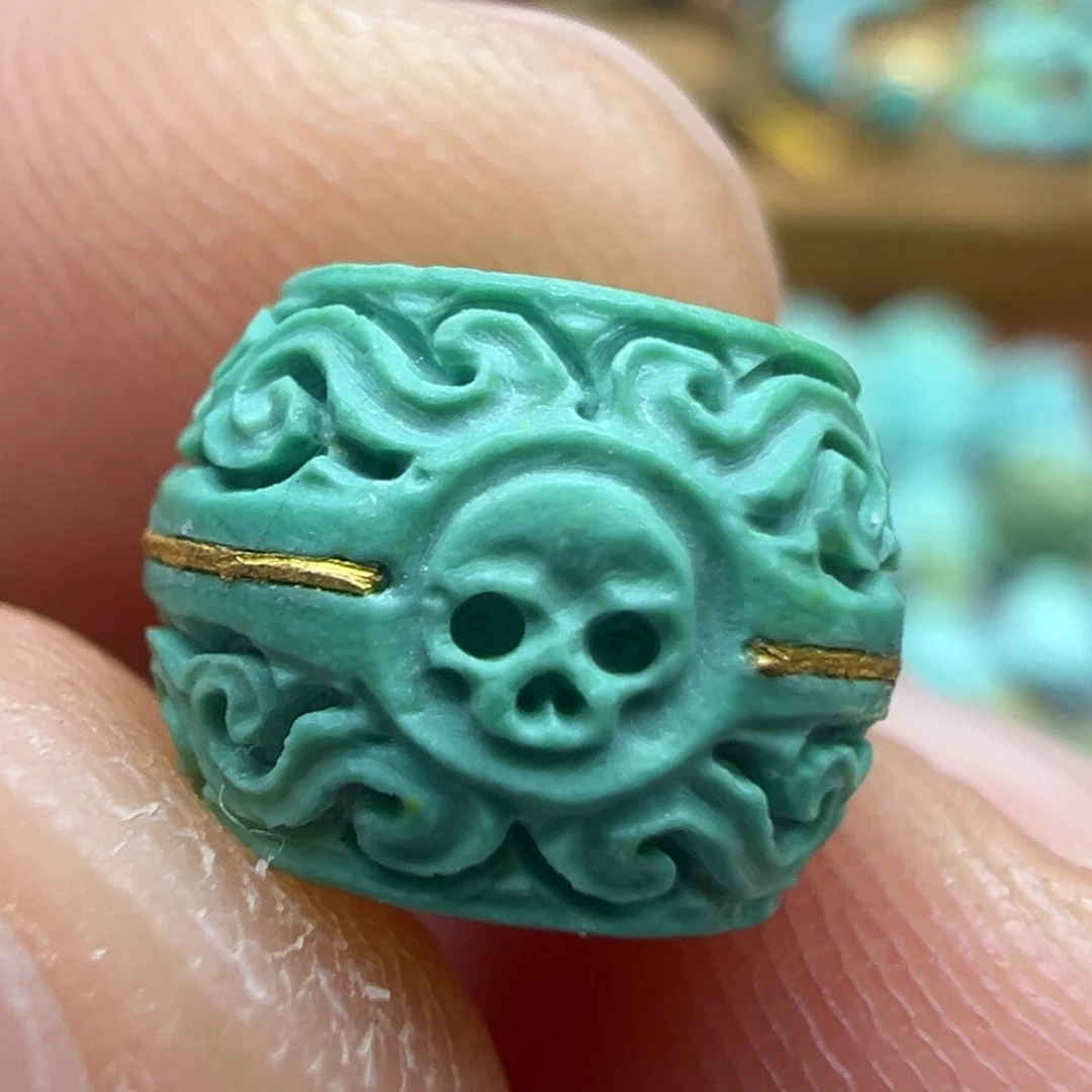 绿松石颈饰未镶嵌