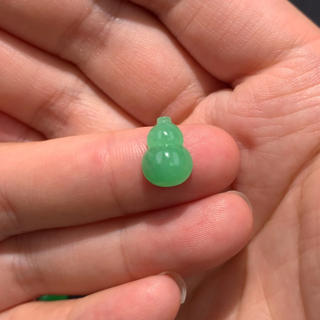 翡翠裸石翡翠葫芦
