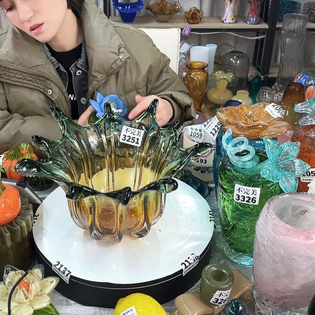 3251 家悦琉璃工艺品不完美