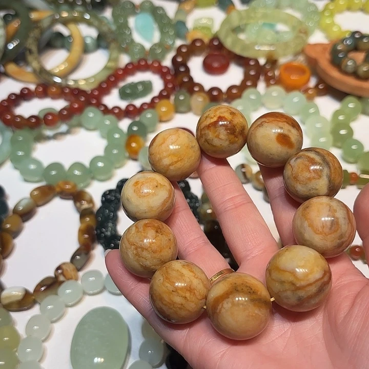 泡***4蛇纹石玉未镶嵌手串