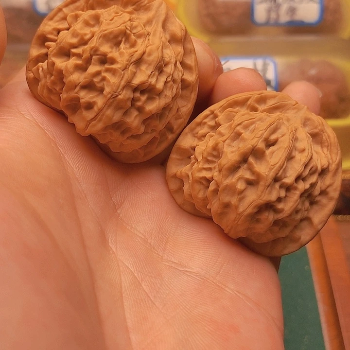 文玩核桃把件42全品蜡皮秦公子