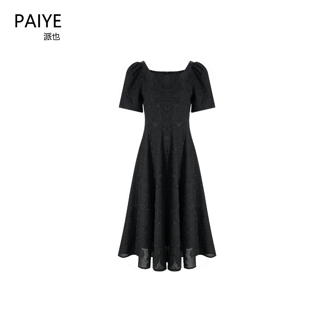 黑色高贵气质方领连衣裙2024女秋季新款女装收腰方领裙女A71063