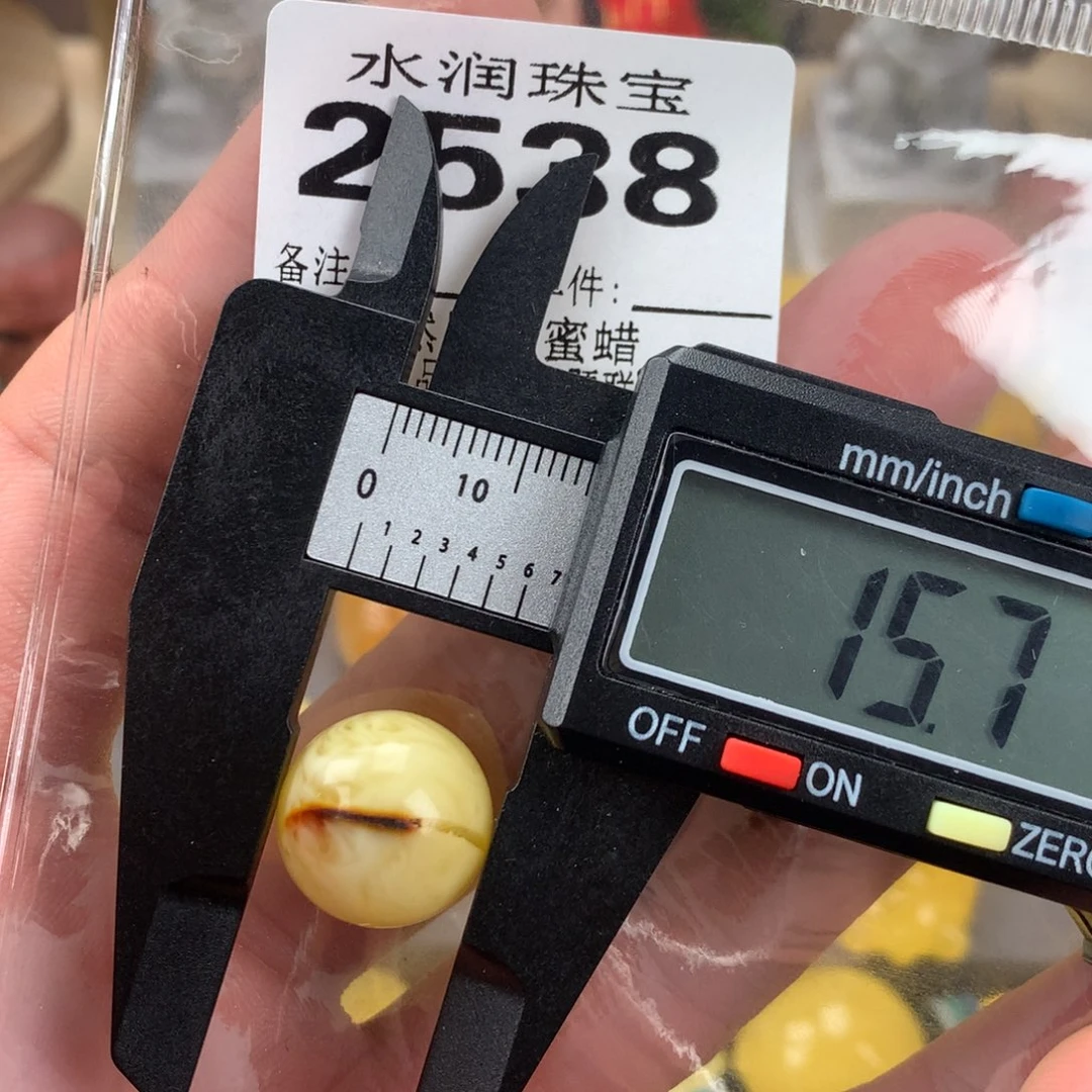 琥珀未镶嵌珠宝奇石裸石