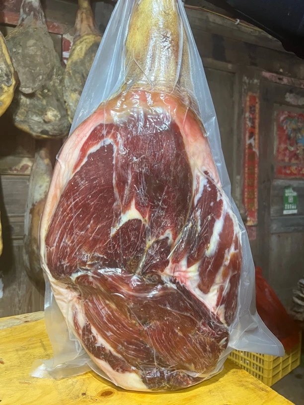 正宗火腿三年陈香火腿（自然风干）腊肉