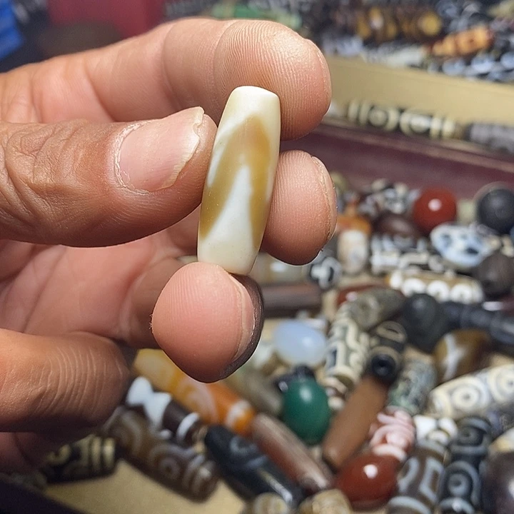 玛瑙/玉髓未镶嵌珠宝奇石