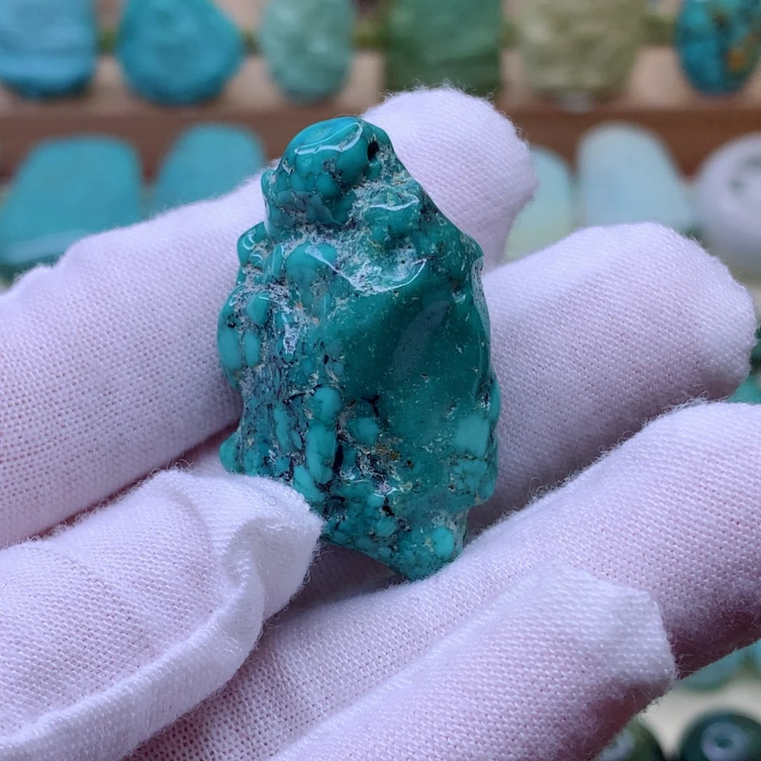 绿松石颈饰未镶嵌