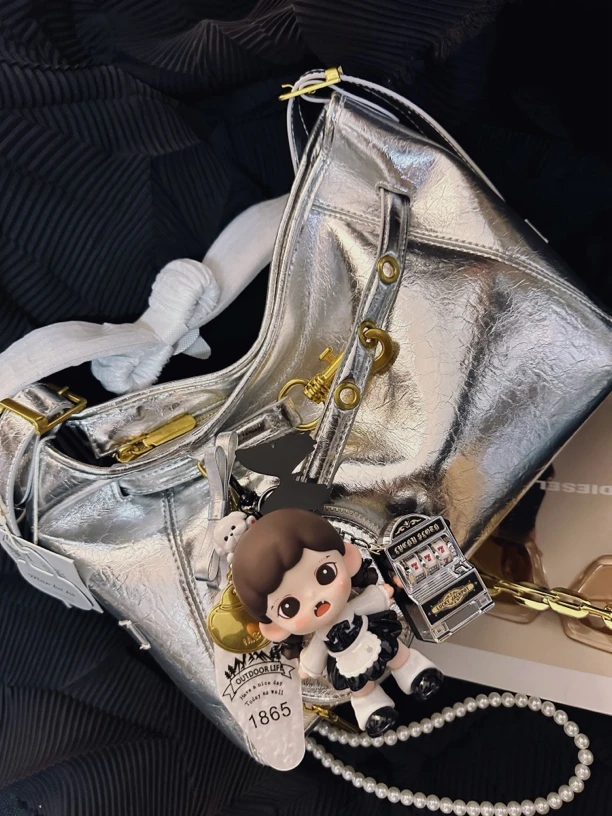 原创设计师娃包 轻奢银韩系ins女士春夏出行通勤包包