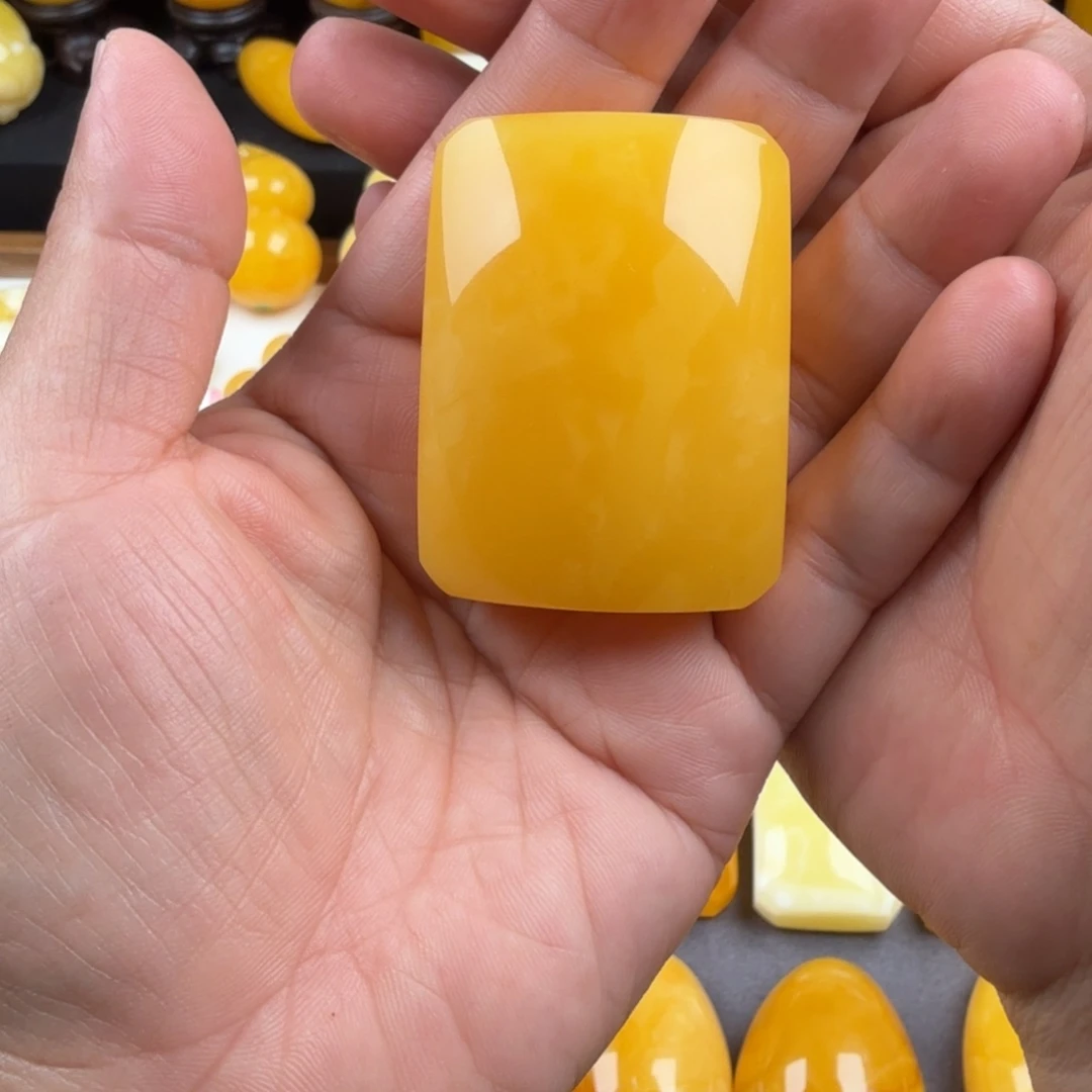 琥珀未镶嵌颈饰纯天然琥珀蜜蜡