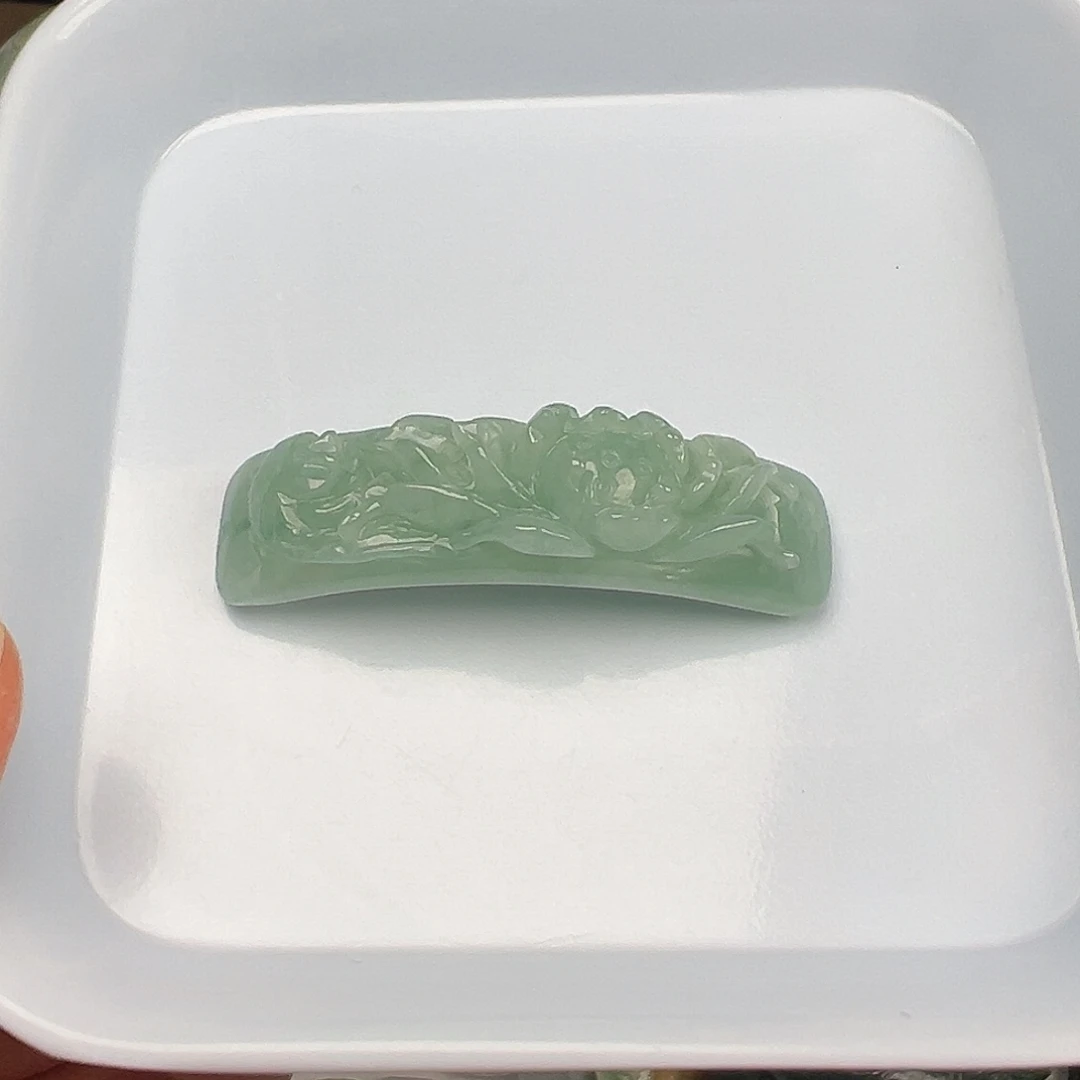 翡翠未镶嵌手链放漏手牌