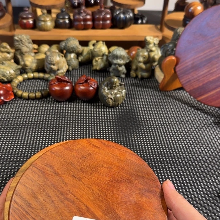 爱***睛大果紫檀（缅甸花梨）