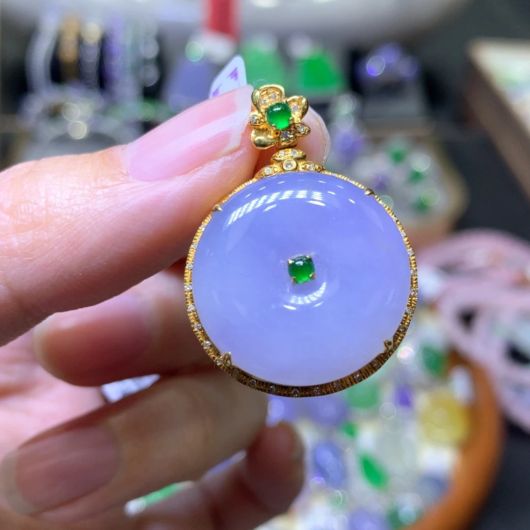 【闪购商品】翡翠颈饰18K金镶嵌翡翠吊坠项链