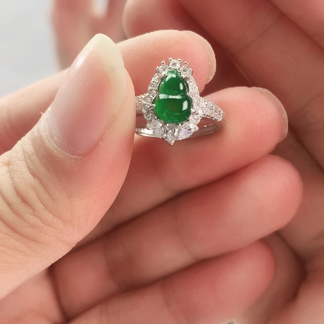 翡翠未镶嵌戒指葫芦