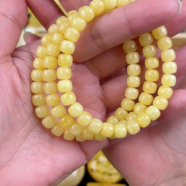 琥珀珠宝奇石未镶嵌琥珀，多样性发其一