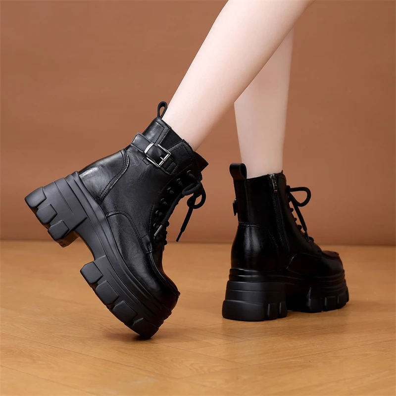 软底厚底内增高10CM短靴女2025冬季新款时尚百搭小个子马丁靴加绒