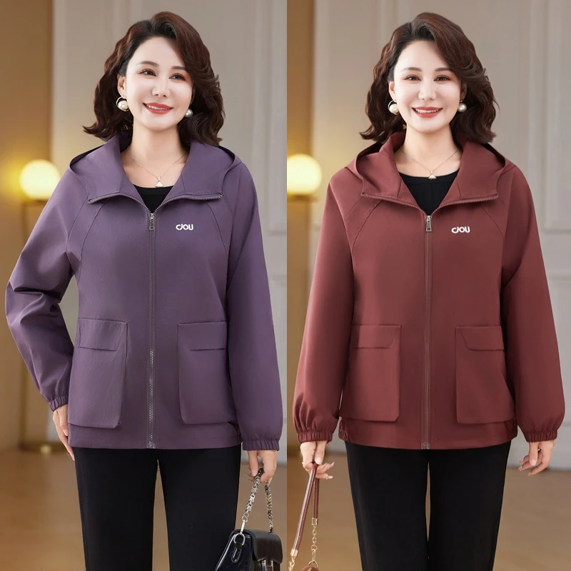 妈妈秋装时尚长袖外套2025新款中老年人女春秋宽松连帽夹克上衣服