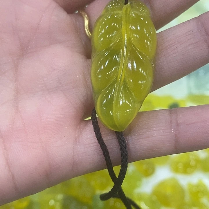 蛇纹石玉合金颈饰