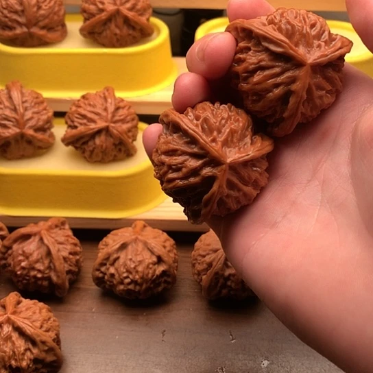 俞***君吊坠文玩核桃核桃