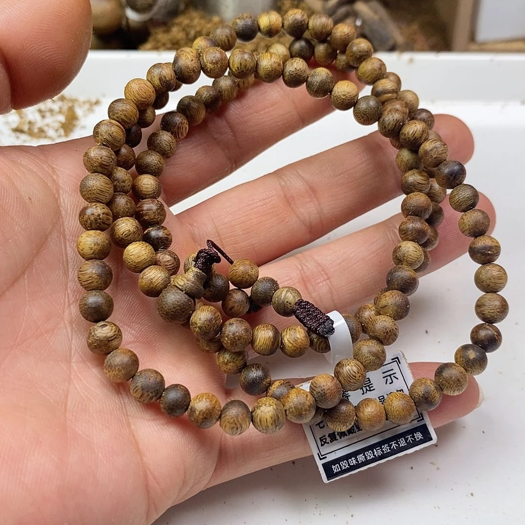 沉香手串虫漏圆珠乌身规格0.6