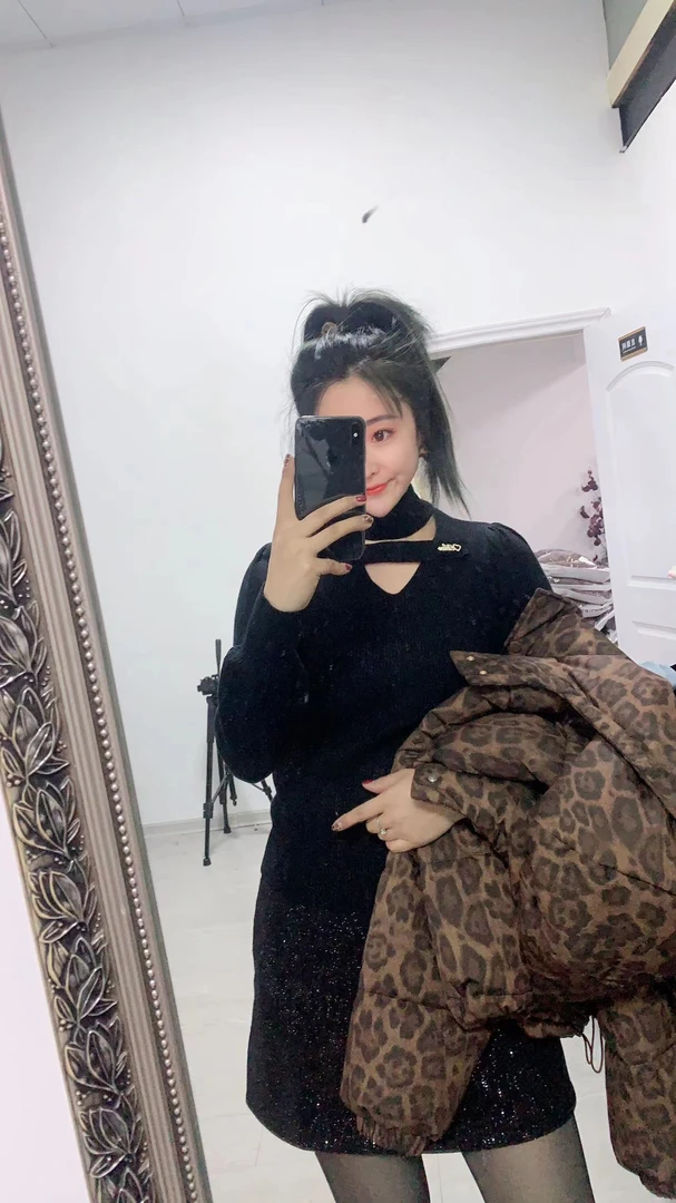 【单单】超级好看收腰显瘦修身黑色【镂空打底】上衣