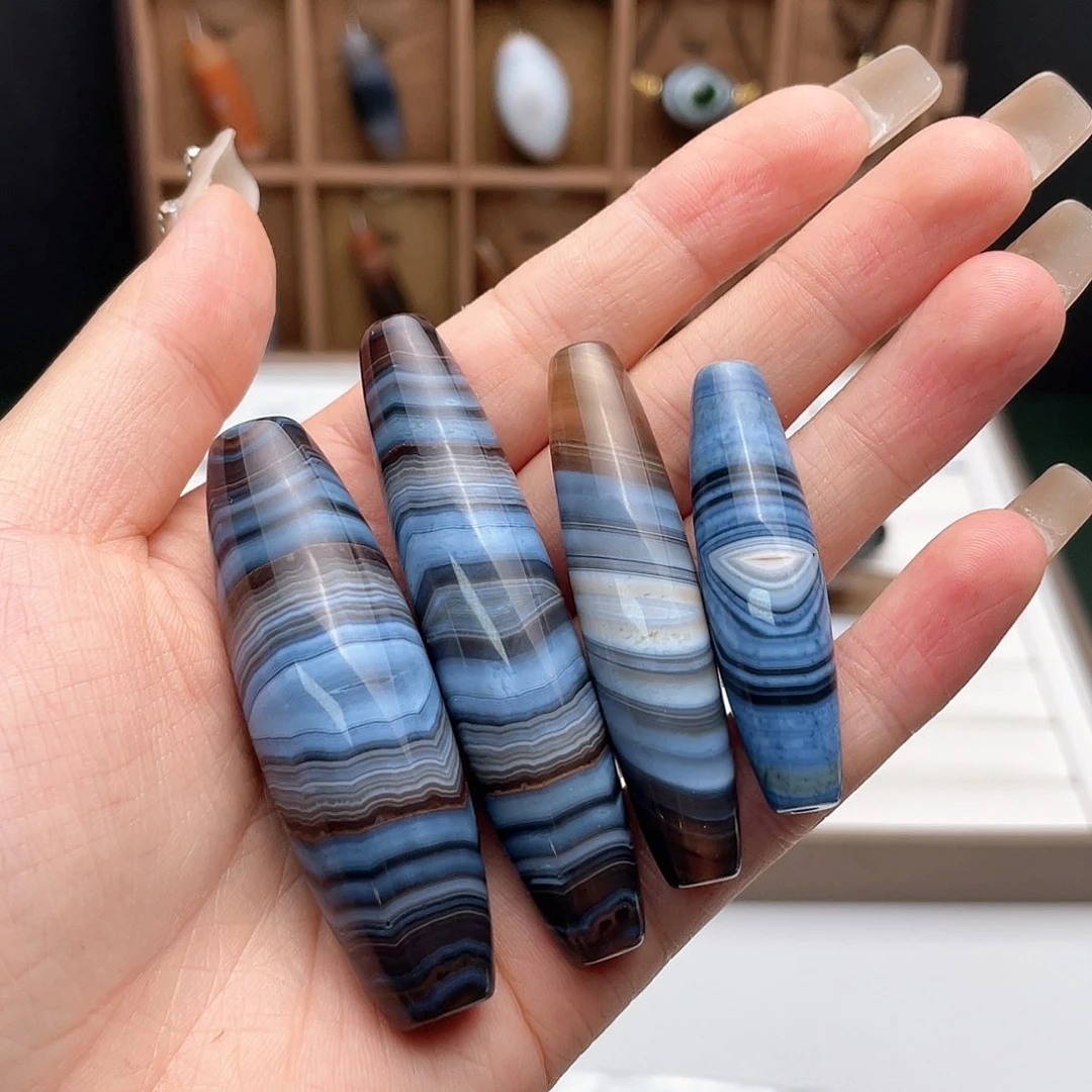 玛瑙/玉髓颈饰合金佛*