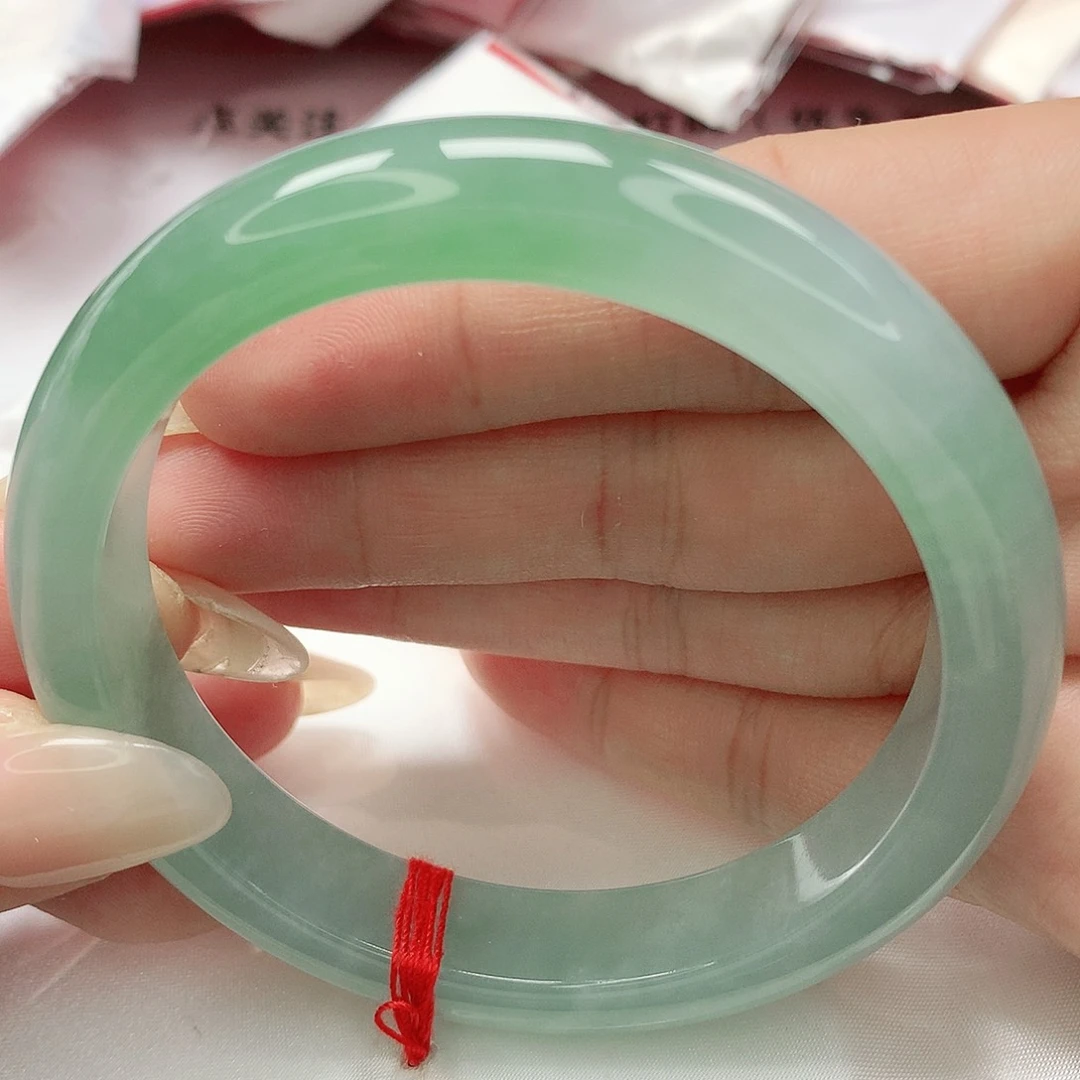 翡翠手镯未镶嵌缅甸天然A货翡翠