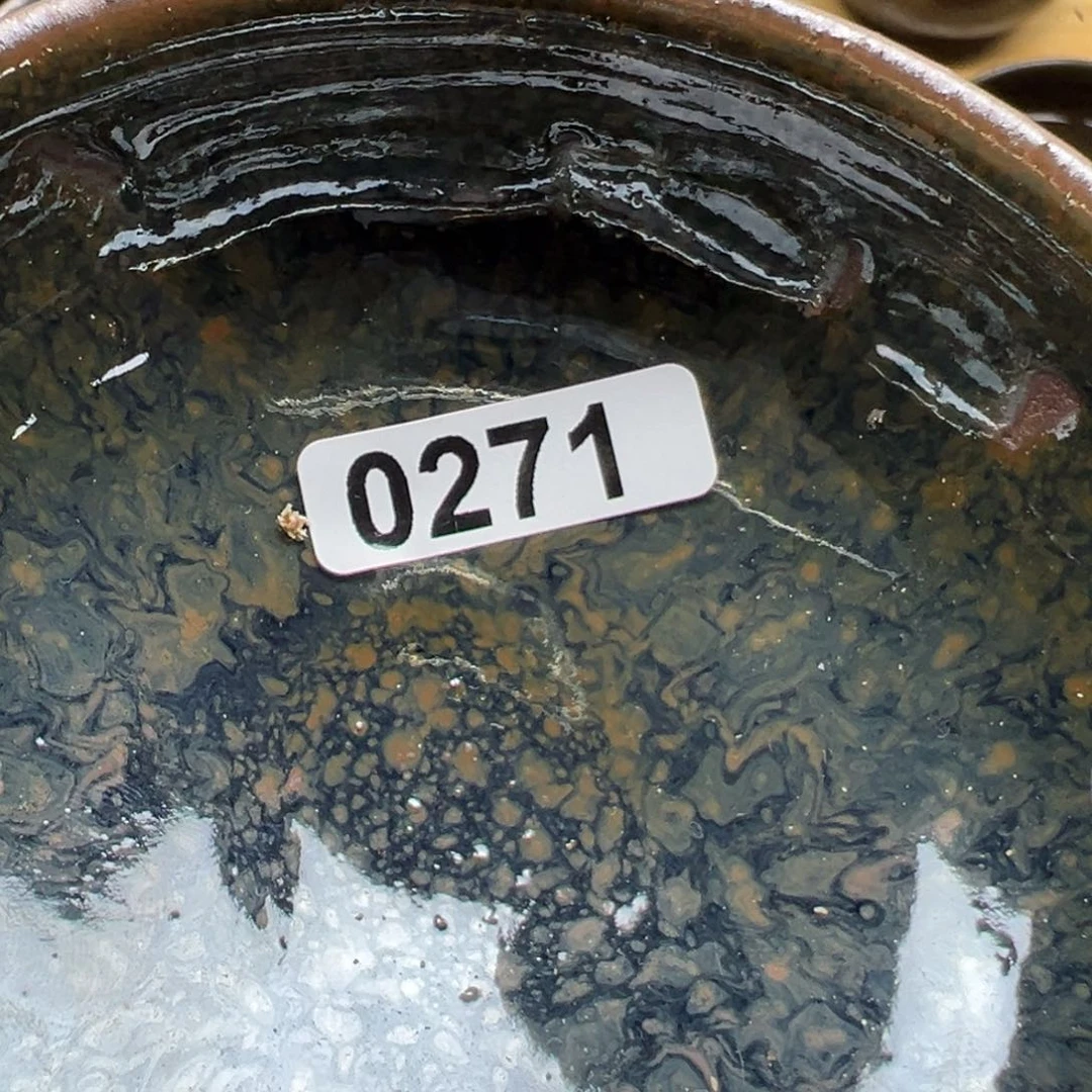 茶盏黄*心螺蛳粉的臭味来自于“腌制酸笋”