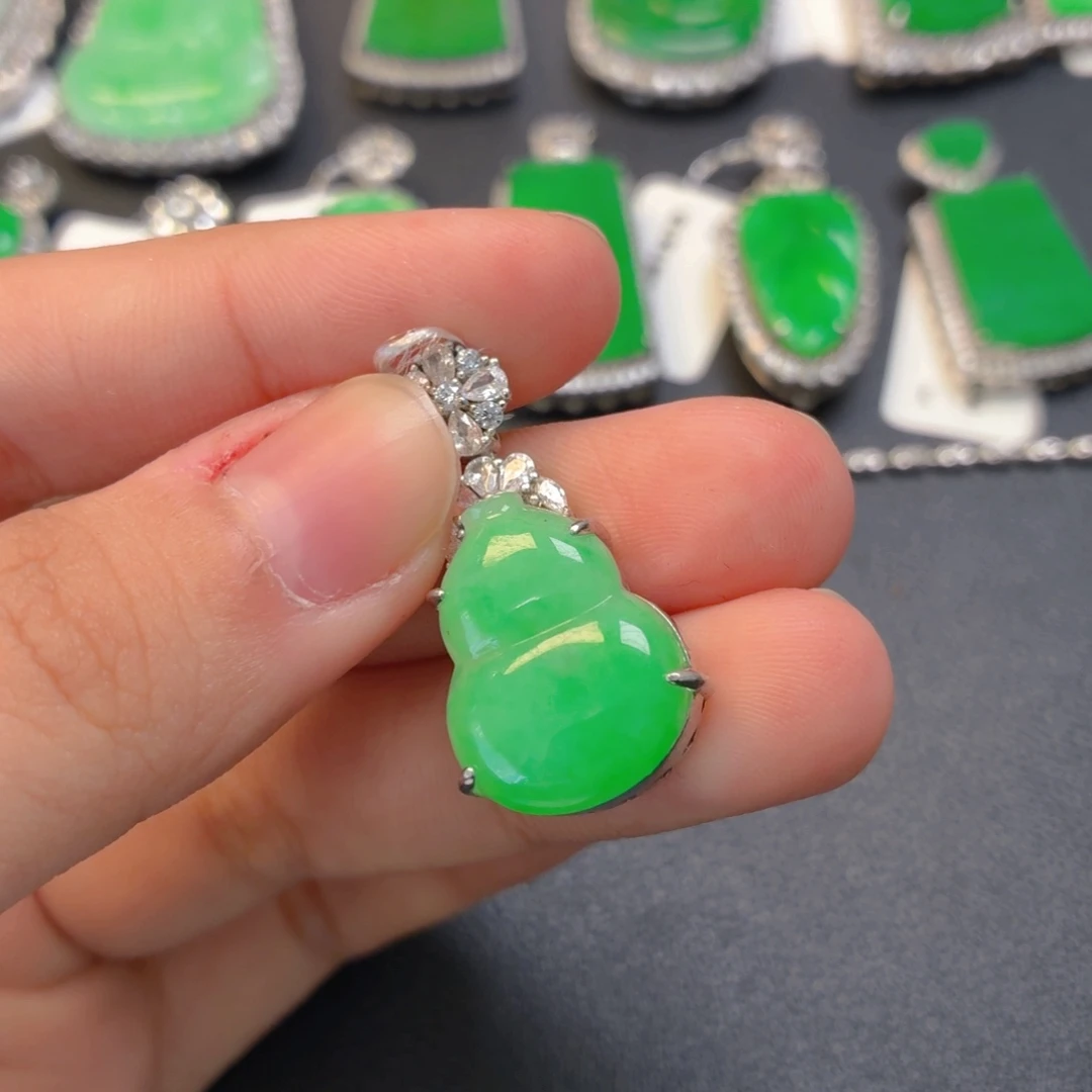 翡翠银S925镶嵌颈饰