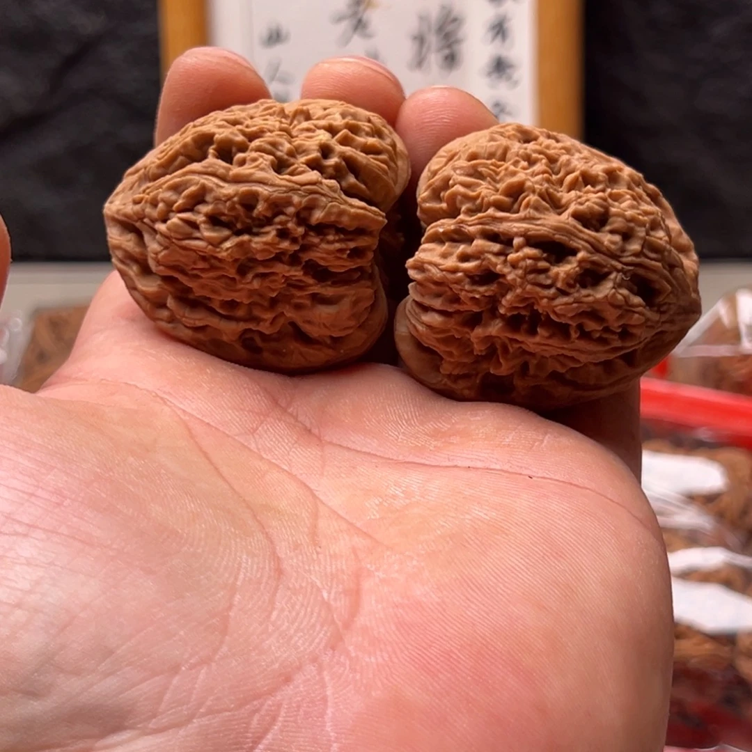 喧***.把件文玩核桃南疆42有黄