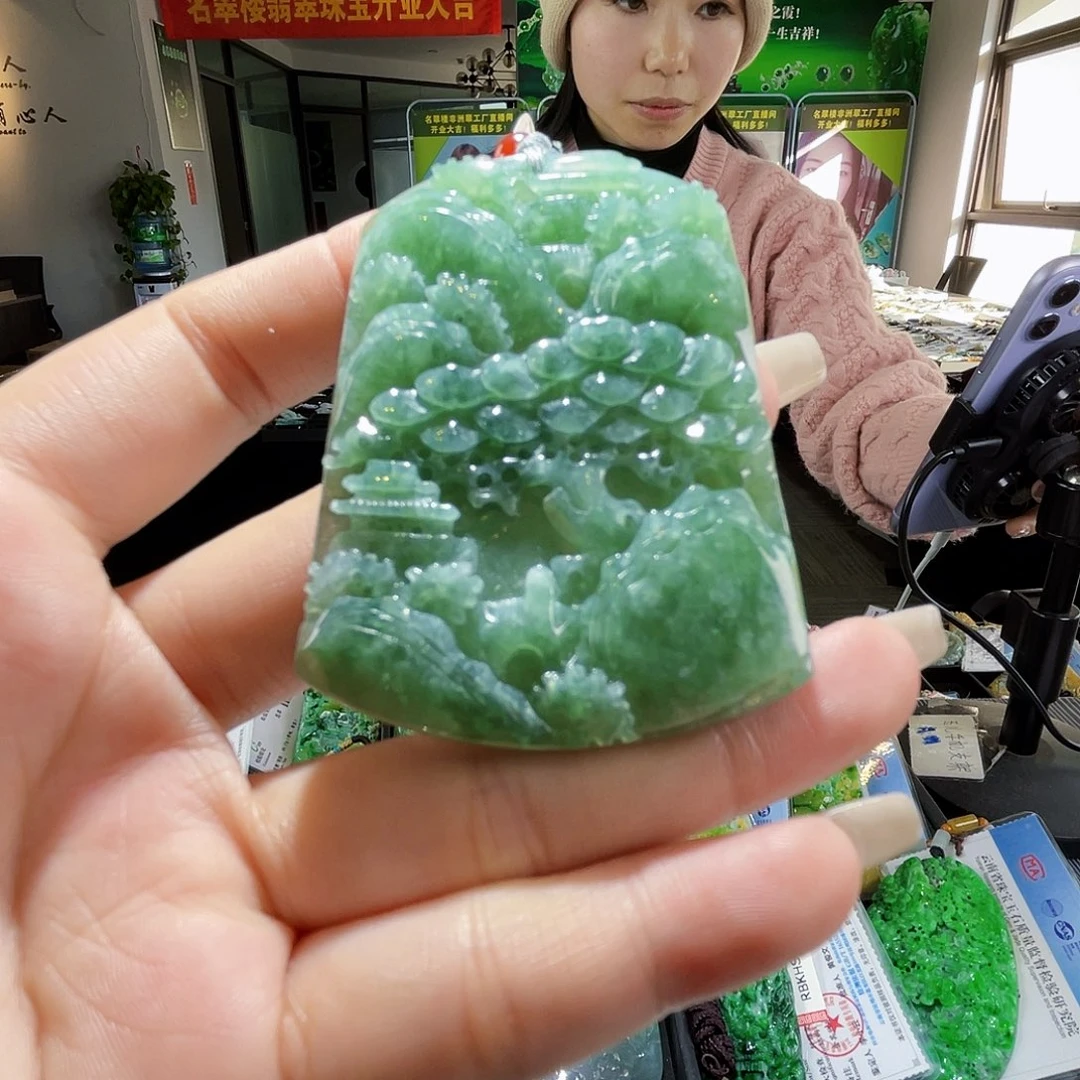 颈饰未镶嵌翡翠一