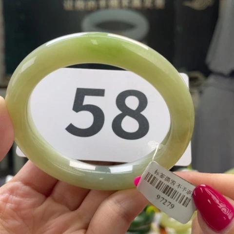 和田玉手镯未镶嵌575859