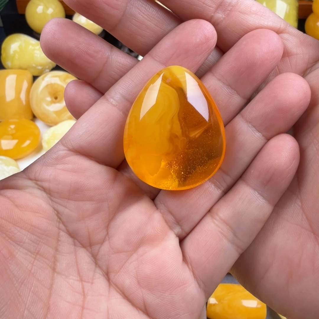 琥珀未镶嵌颈饰纯天然琥珀蜜蜡