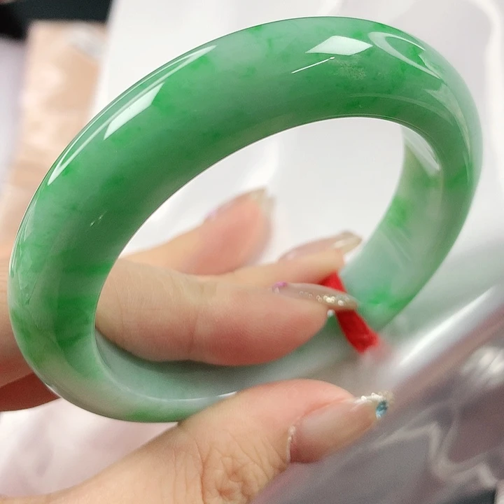 未镶嵌手镯翡翠，944