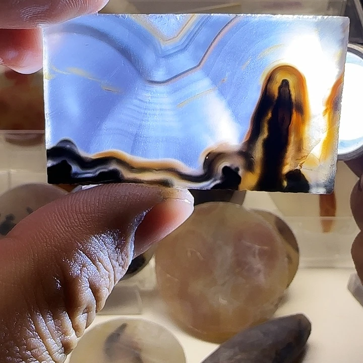 玛瑙/玉髓未镶嵌珠宝奇石