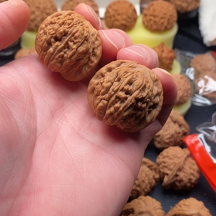 文玩核桃把件闪电4