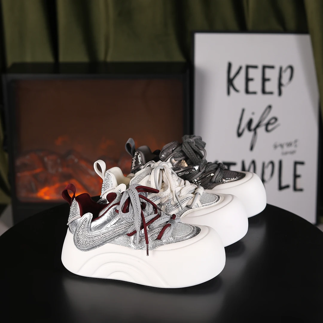 【麦子】时尚厚底增高6cm潮流百搭女士休闲鞋 658-16