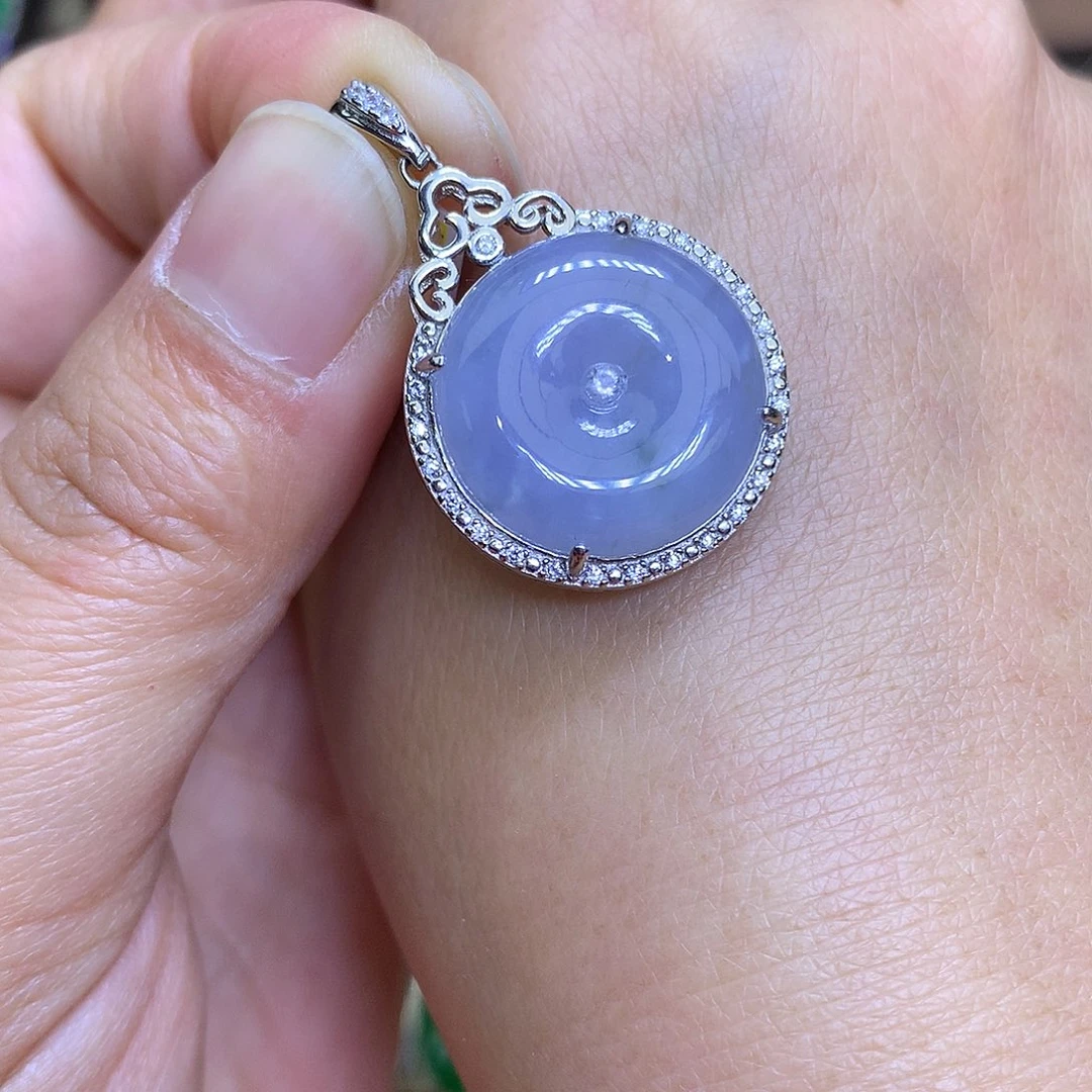 翡翠颈饰银S925镶嵌翡翠吊坠