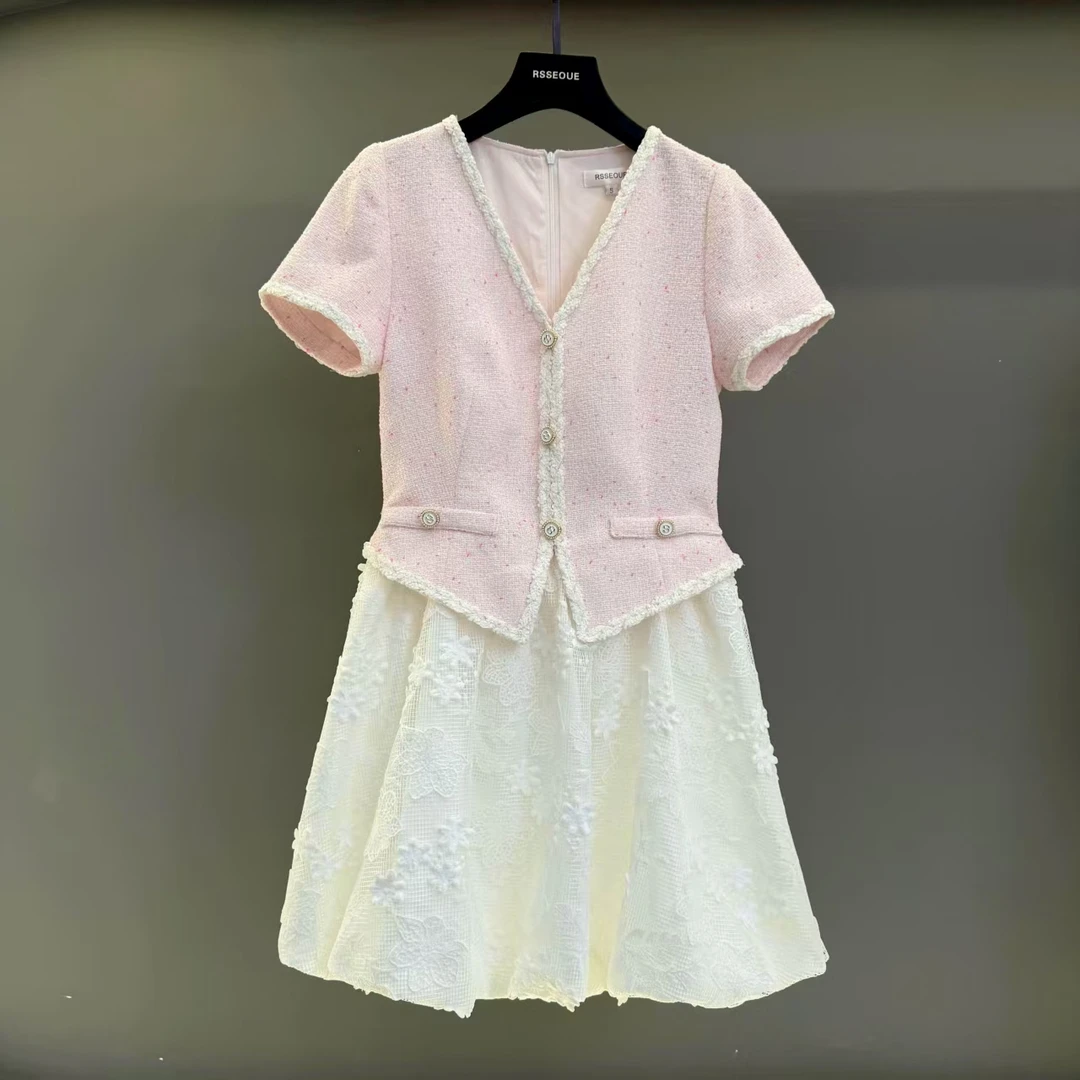 气质小香风粉色花苞短袖连衣裙夏日绝美多巴胺穿搭高级感独特短裙