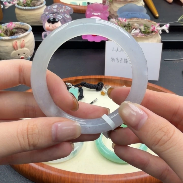 定制翡翠未镶嵌2号53.4冰乌鸡手镯