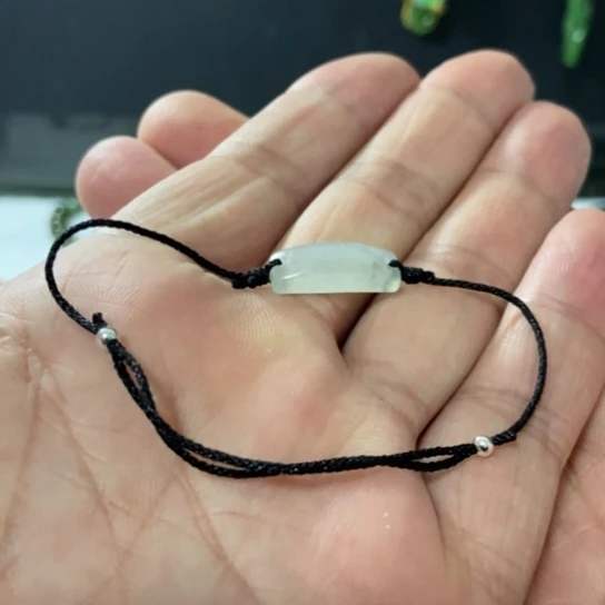 翡翠未镶嵌手绳好看