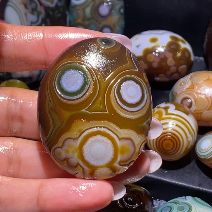 一***景玛瑙/玉髓未镶嵌珠宝奇石