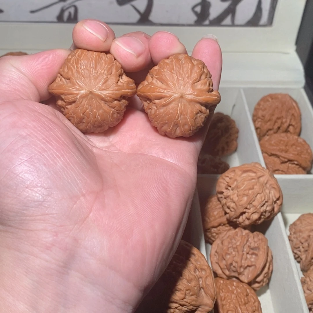 木质类文玩核桃手把件铁锤