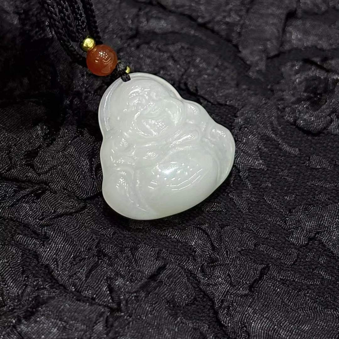 《铁头老猪》盼盼石英岩玉天山翠佛公约30mm多样性发其一