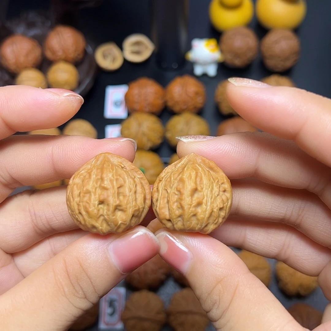 文玩核桃把件26尺水晶桃心00012