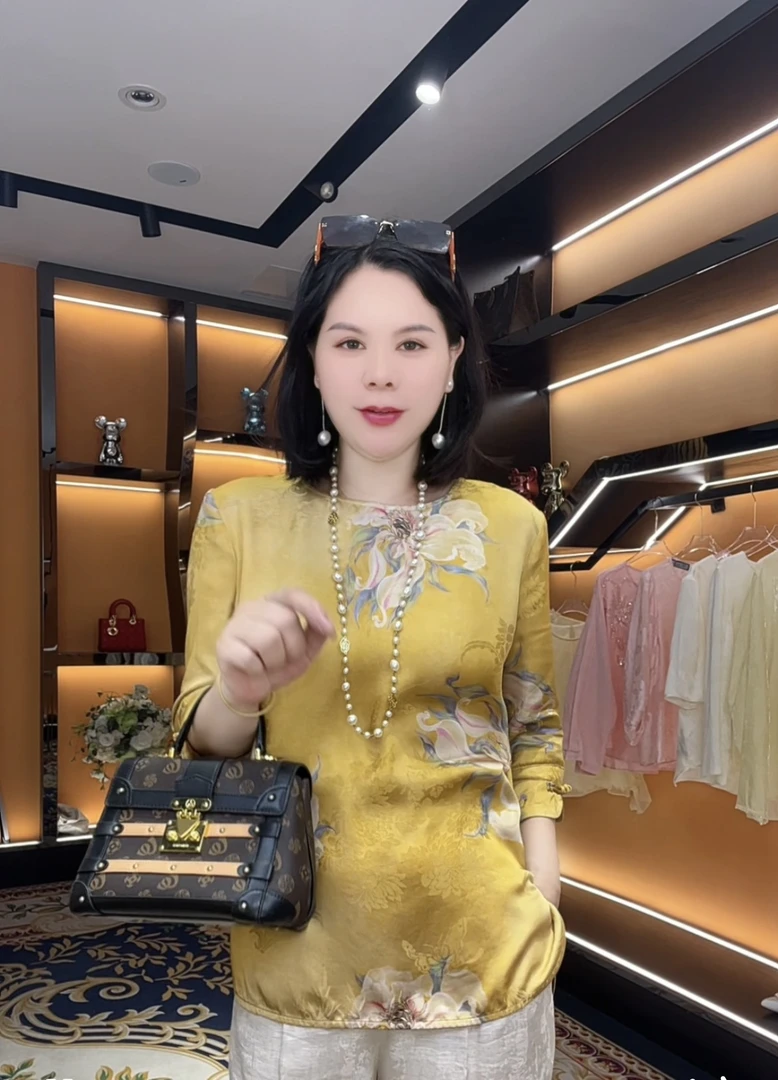夏季新款新中式提花圆领盘扣衬衫设计师高级感显瘦气质减龄网红