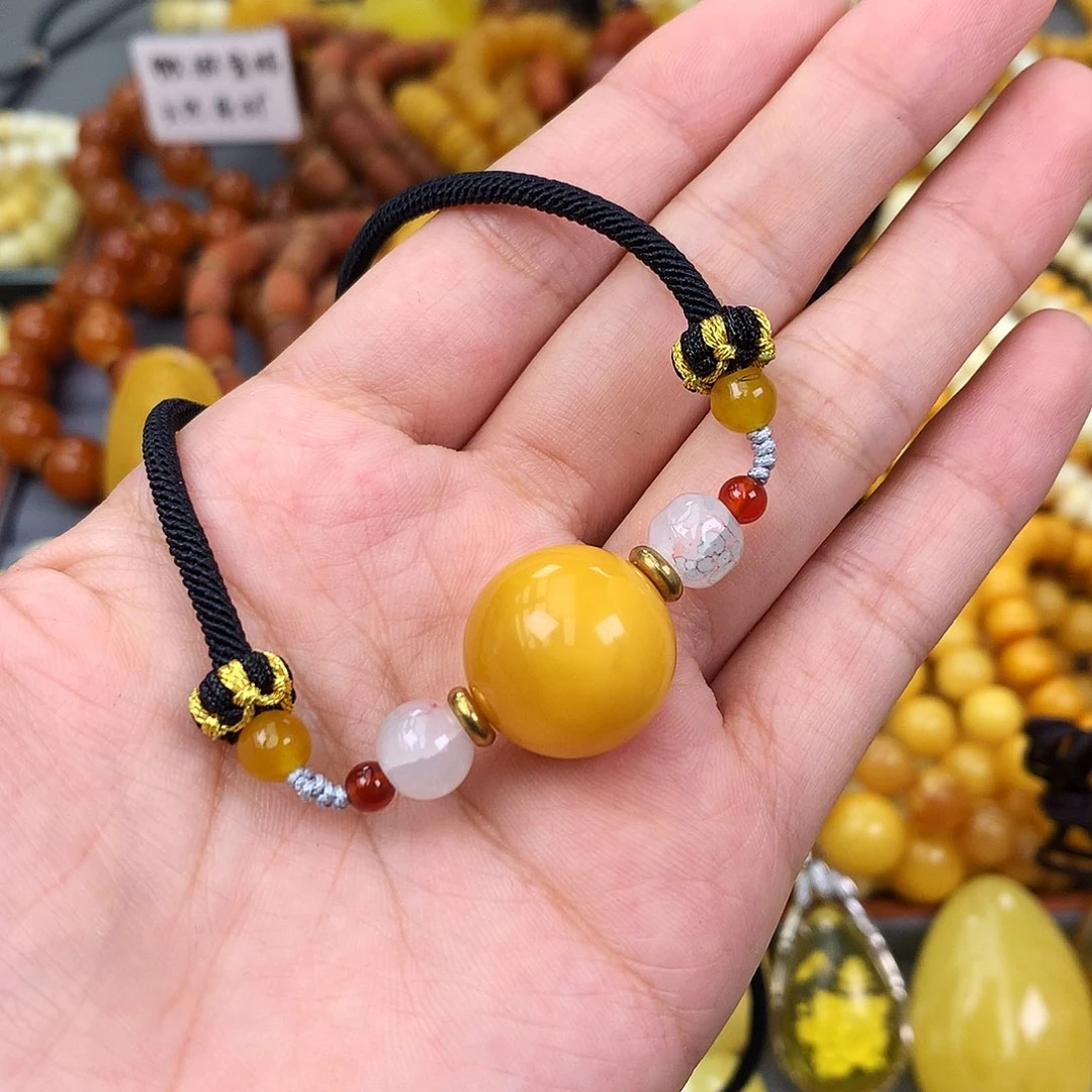 未镶嵌琥珀珠宝奇石