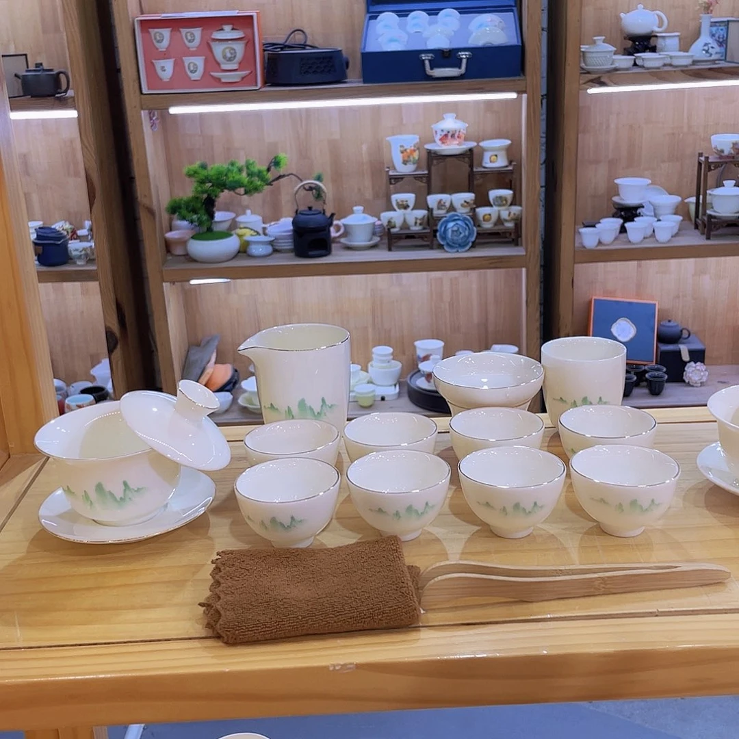绿水青山羊脂玉套装